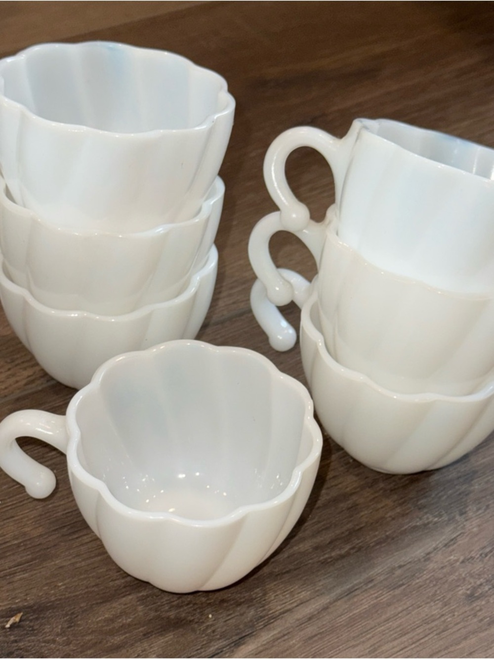 Vintage Hazel Atlas milk glass Punch Bowl with 7 Hanging Cups - Picture 10 of 11